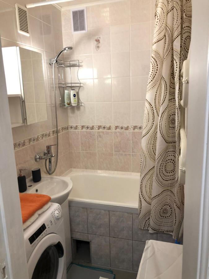 Your Home - Central Studio Apartment, Balcony, Parking & Self Check-In Вильнюс Экстерьер фото