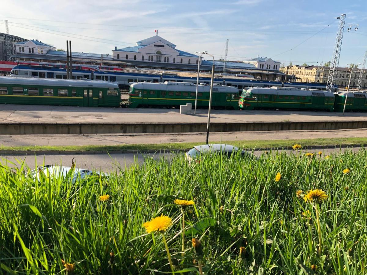 Your Home - Central Studio Apartment, Balcony, Parking & Self Check-In Вильнюс Экстерьер фото